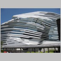 Jockey Club Innovation Tower, Hong Kong Polytechnic University, photo Carl Flisch, Wikipedia,2.jpg